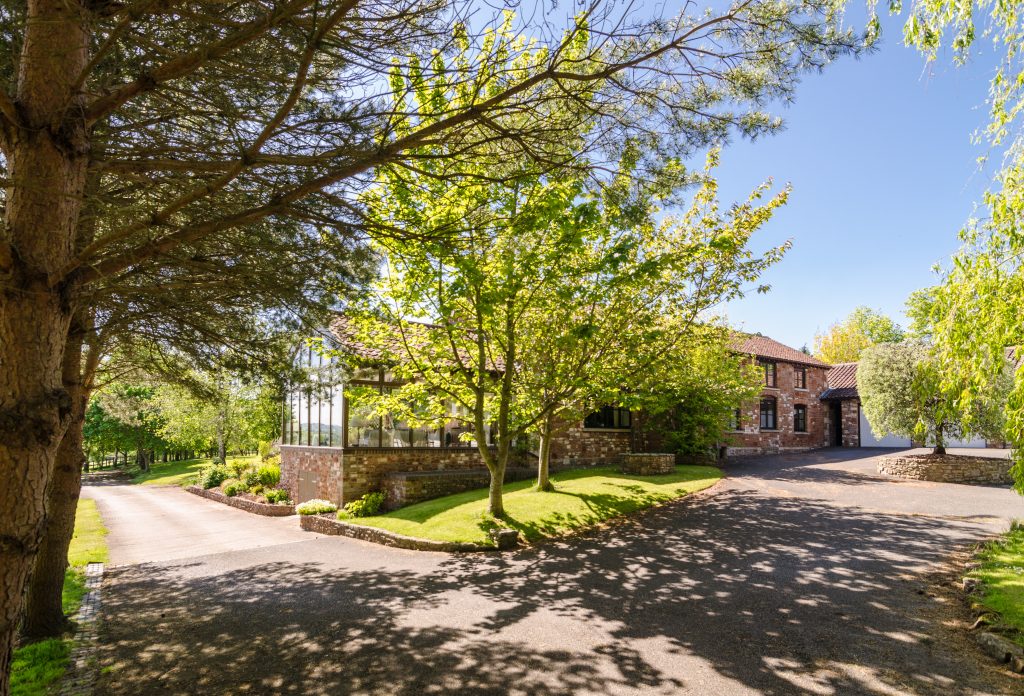 The SummerHouse Holiday Cottages Bed and Breakfast In Pensford, Bristol